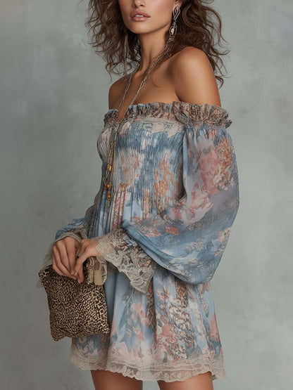 Assunta | Vestito mini in chiffon arricciato con scollo a spalle scoperte e motivo floreale romantico
