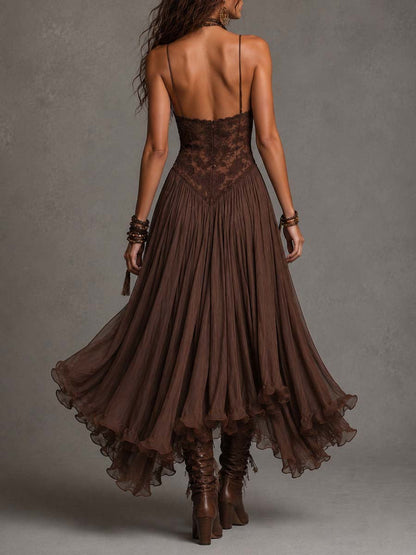 Ambra | Abito lungo in chiffon marrone scuro con pannelli in pizzo