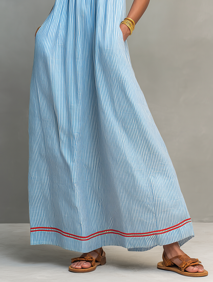 Loredana | Vestito lungo minimalista a righe da donna con bordo rosso e spalline sottili