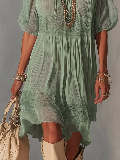 Lorena | Vestito midi blu in pizzo plissettato