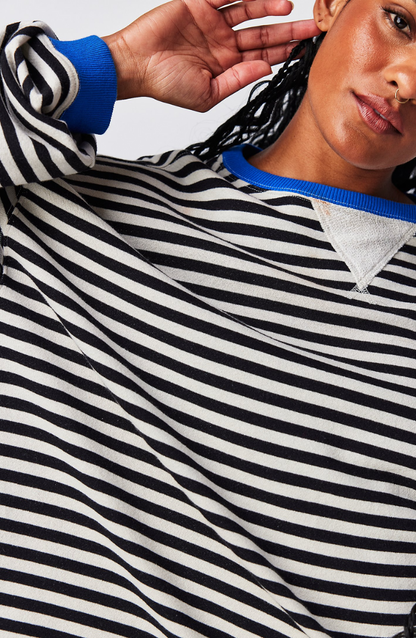 Dora | Suéter oversize de rayas con carácter