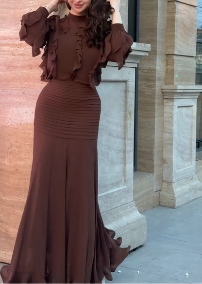 Patrizia | Top a maniche lunghe con volant marrone e gonna maxi a sirena a coste - set due pezzi