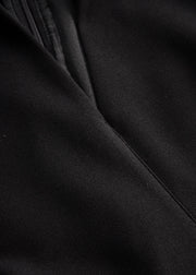 Naomi | Vestido negro refinado