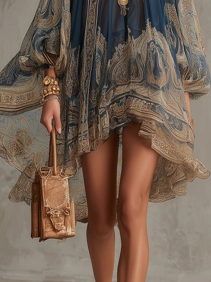 Sherazade - Vestito mini in chiffon blu navy con stampa barocca, colletto alto e orlo irregolare