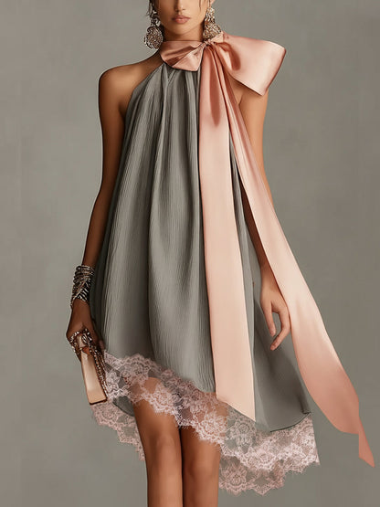 Doriana | Vestito mini grigio con scollo all'americana, fiocco in raso e bordi in pizzo