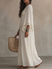 Serena | Abito lungo in chiffon bianco con scollo a V, maniche a pipistrello e pizzo bianco