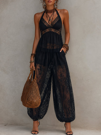 Tamara | Completo con top nero senza maniche bordato in pizzo e pantaloni harem