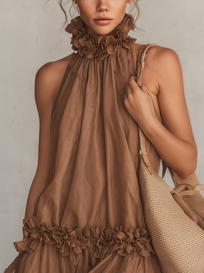 Marisa | Abito mini senza maniche in chiffon marrone con scollo all’americana e volant