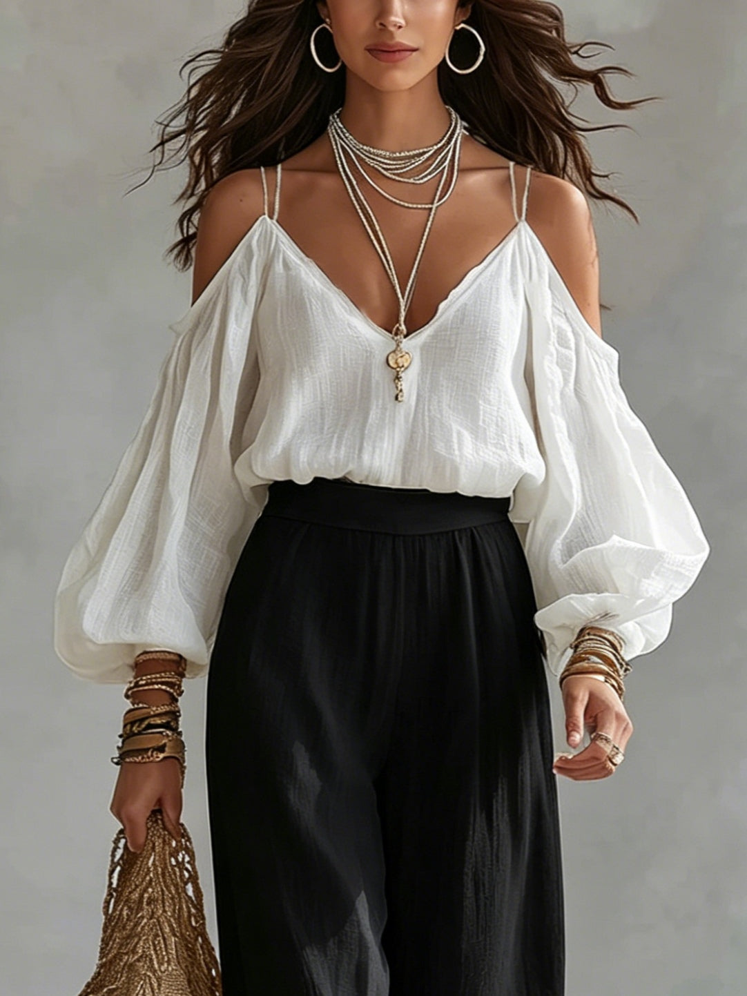 Andrea | Conjunto con top blanco de hombros descubiertos y pantalones negros palazzo
