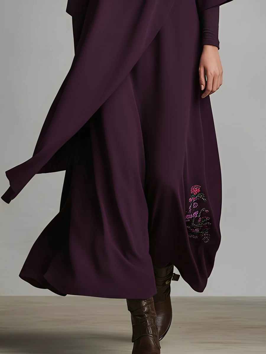 Melina | Vestido maxi púrpura con cuello alto y pliegues asimétricos