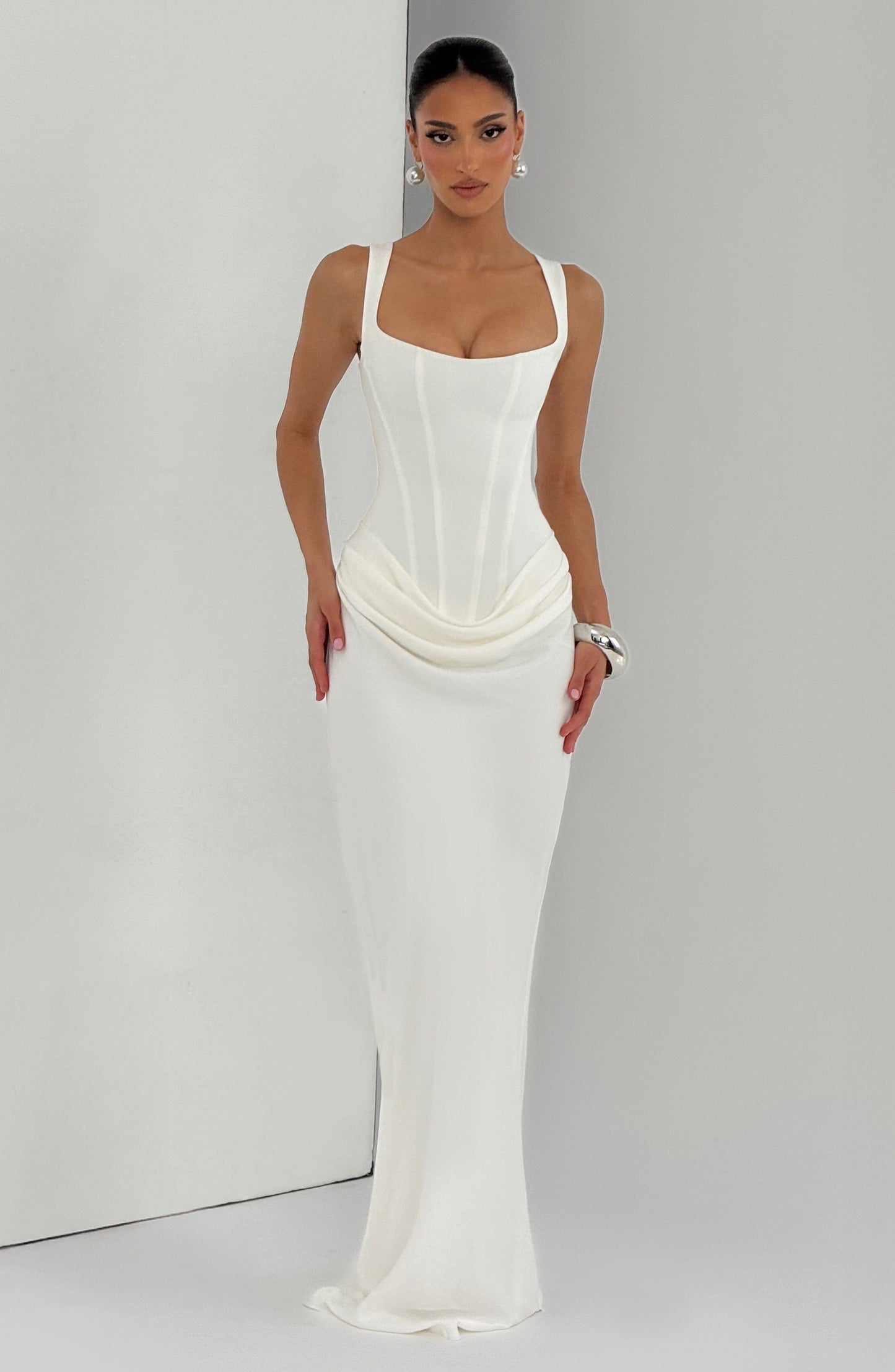 Leonor ❘ Vestido maxi de escote cuadrado