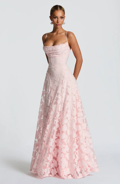 Rubí | Vestido largo elegante de encaje floral