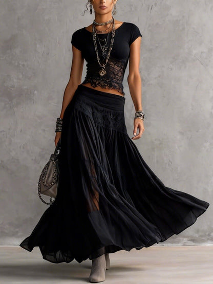 Ginevra | Set composto da top trasparente con pannelli in pizzo nero e gonna maxi plissettata