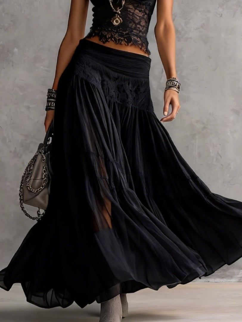 Ginevra | Set composto da top trasparente con pannelli in pizzo nero e gonna maxi plissettata