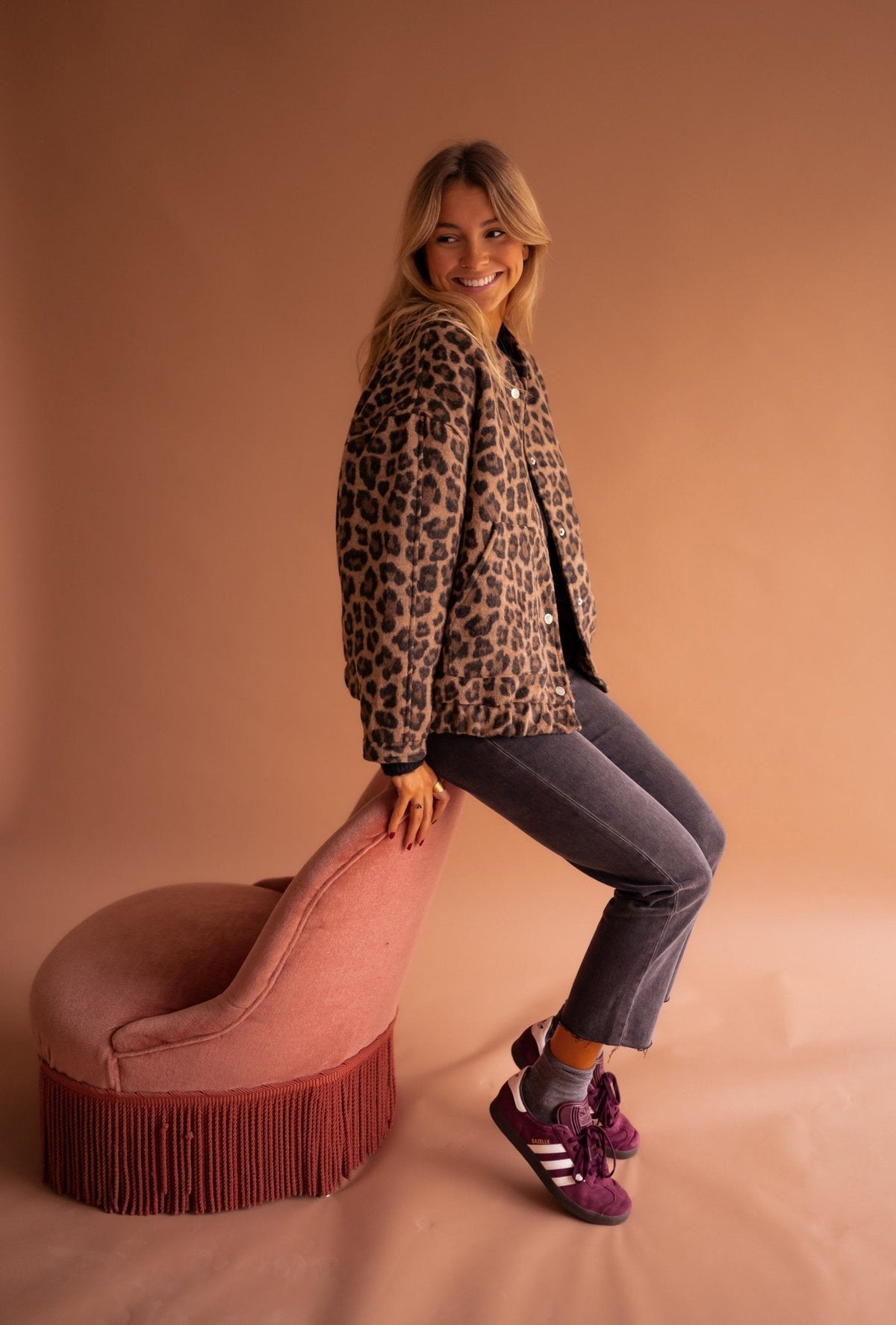 Isa | Chaqueta Corta con Estampado de Leopardo